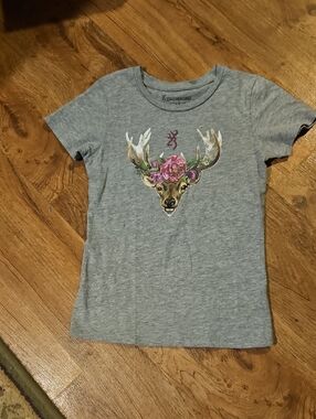 Browning Girls Deer T Shirt Size Medium